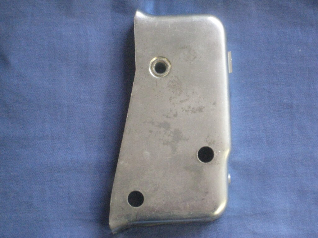 CZA3311 MGB & MIDGET B POST STRIKER PLATE LEFT HAND - Image 2